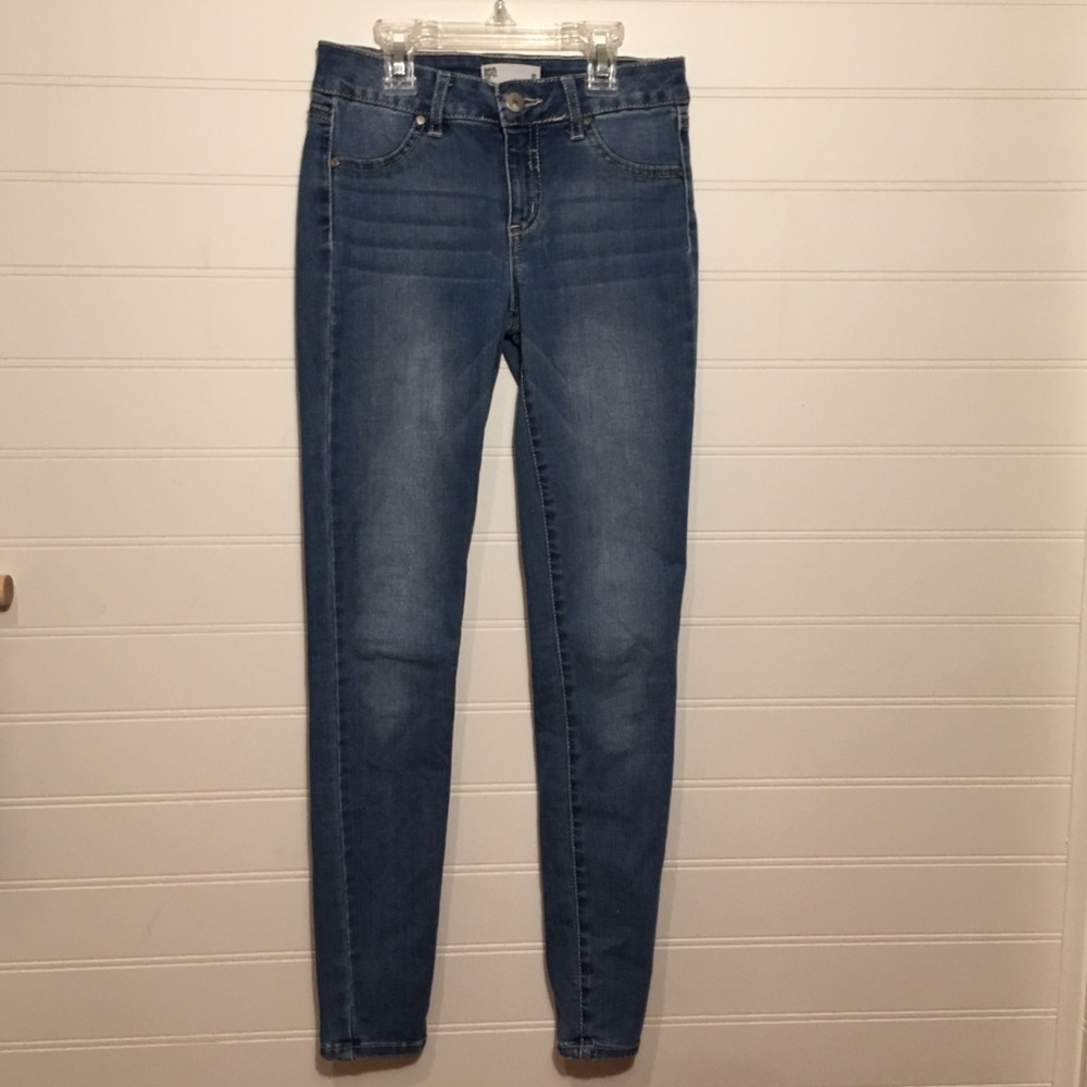 Blue skinny jeans